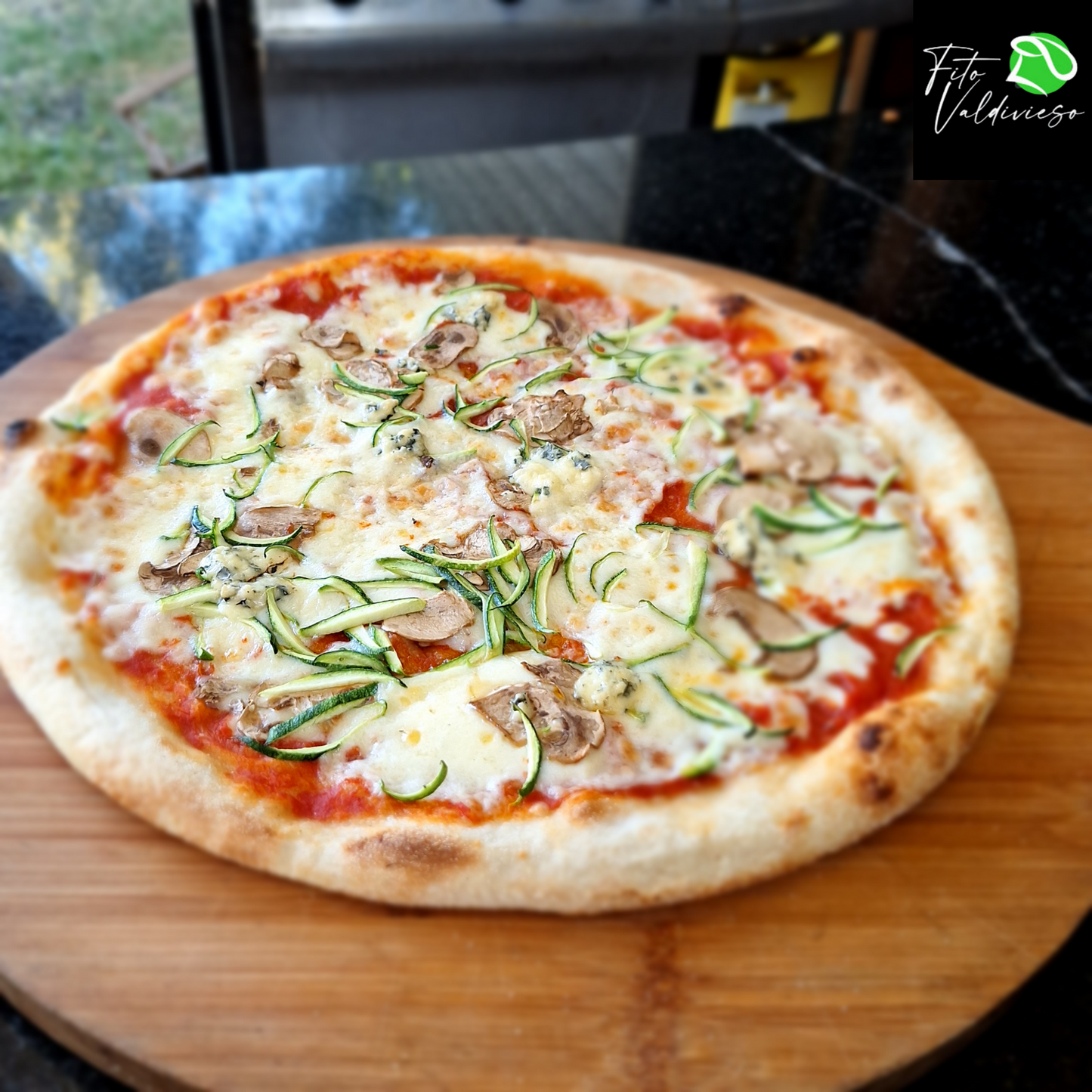 Pizza Constantino (4 Porciones)